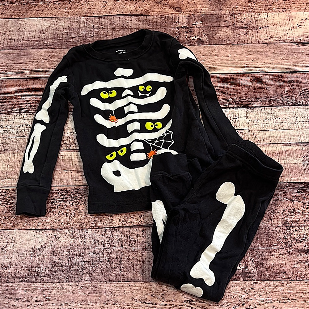 2t pajama sets 🦕